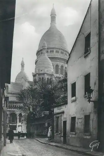 France Paris Sacre Coeur de Montmartre et la rue du Chevalier de la Barre