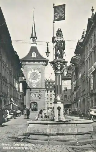 Switzerland Bern Zeitglockenturm und Zahringerbrunnen