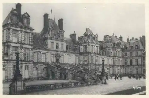 France Palais de Fontainebleau Facade sur la Cour des Adieux