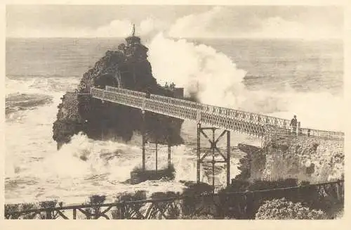 Postcard France Biarritz rocher de la vierge