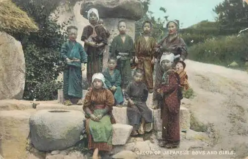 Postcard Japan group of japanese boys and girls