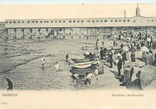 Poland Swinemunde Strandleben am Herrenbad