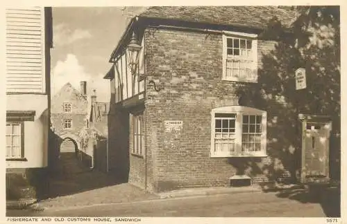 England Sandwich Old Customs House & Fishergate