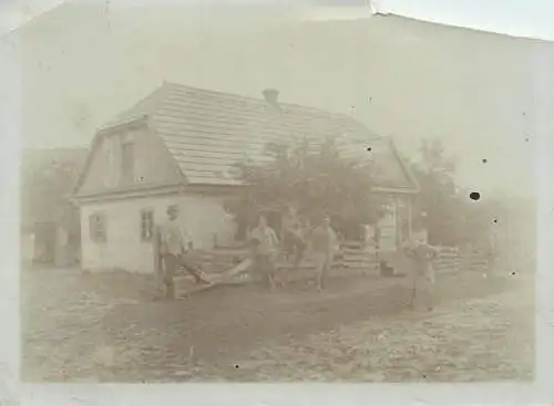 Photo ca. 9 x 12 cm military snapshot Romania house scenic