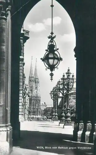 Austria Wien Blick vom Rathaus gegen Votivkirche