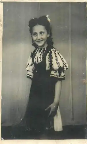 Photo ca. 6 x 9 cm instant photography Romania folk type costume