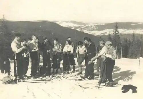 Photo ca. 6 x 9 cm instant photography ski related group foto