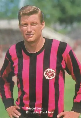 Postcard famous people football player Friedel Lutz Eintracht Frrankfurt Aral