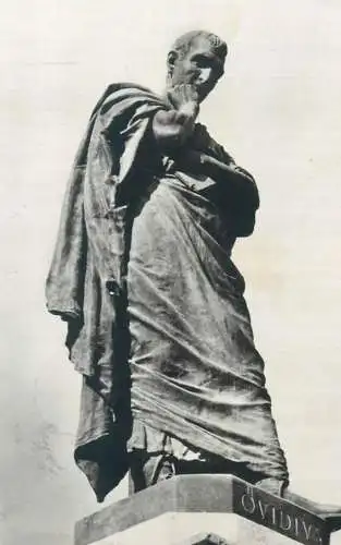 Romania Constanta statuia lui Ovidiu