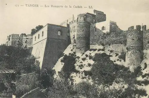 Postcard Africa > Morocco > Tanger les remparts de la Casbah