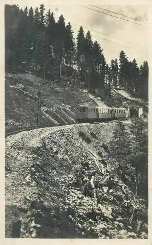 Germany Bayerische Zugspitzbahn Einfahrt in den kleinen Tunnel