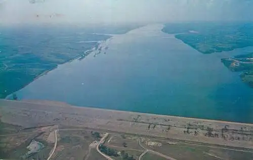 Postcard United States > KS - Kansas > Manhattan 1964 Tuttle creek dam and reservoir