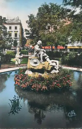cpsm France Touluse statue du Poete Goudouli au square Roosevelt