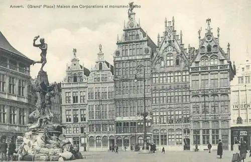 Belgium Antwerpen Grand Place Maison des Corporations et monument Brabo