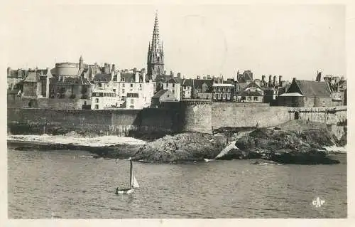 France Saint Malo Les Remparts et la Ville