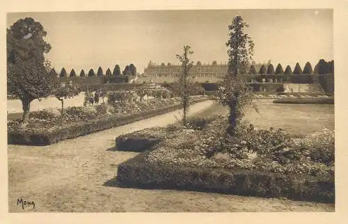 Postcard France les petits tableaux de Versailles