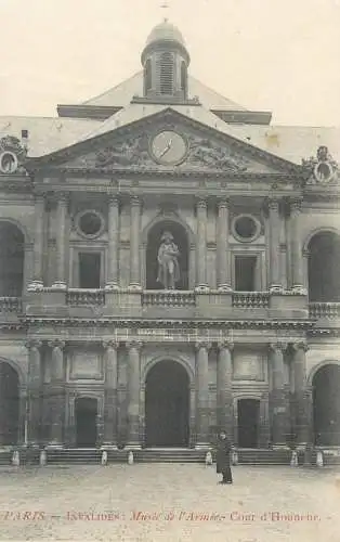 Postcard France Paris Invalides musee de l'armee cour d'honneur