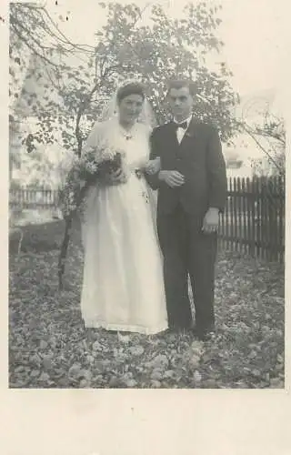 Vintage brides wedding groom & bride social history photo postcard veil elegance