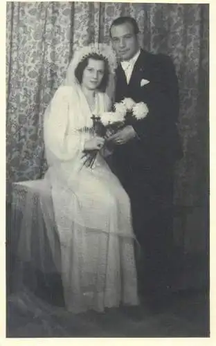 Vintage brides wedding groom & bride social history photo postcard veil elegance