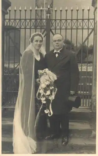 Vintage brides wedding groom & bride social history photo postcard veil elegance tuxedo
