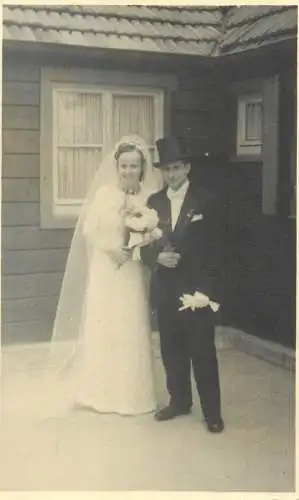 Vintage brides wedding groom & bride social history photo postcard veil elegance tuxedo