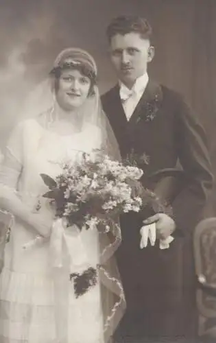 Vintage brides wedding groom & bride social history photo postcard bouquet veil