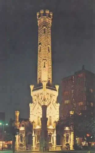 Postcard USA IL - Illinois > Chicago water tower at night