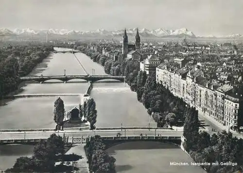 Postcard Germany Munchen isarpartie mit Gebirge