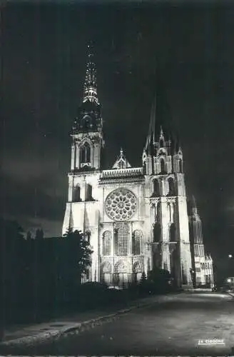 cpsm France Eure et Loir > Chartres cathedrale illuminee
