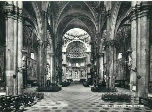 Italy Como interno del Duomo