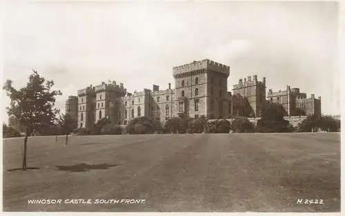 Postcard Uk England Windsor castle South Front