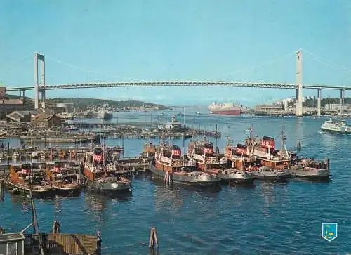 Postcard Sweden Goteborg harbour and bridge