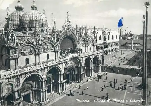 Postcard Italy Venice chiesa S. Marco e Piazzetta