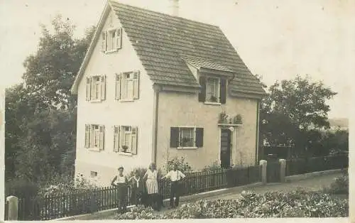 Postcard place to identify house family group photo anonymous people