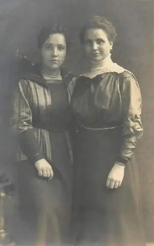 Vintage studio photography atelier photographers anonymous people women picture