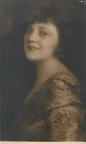 Vintage atelier studio photography anonymous person portrait woman beautiful smile photo