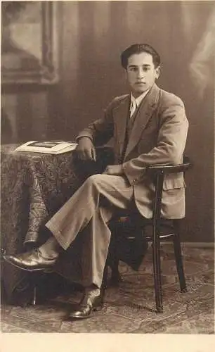 vintage atelier studio photography anonymous person elegant gentleman portrait
