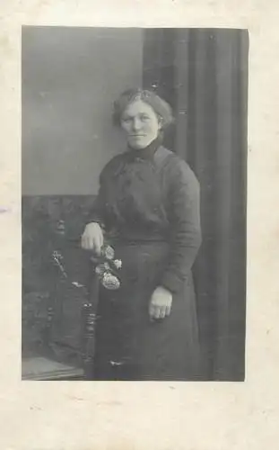 Social History atelier studio photography anonymous person portrait black dress woman photo