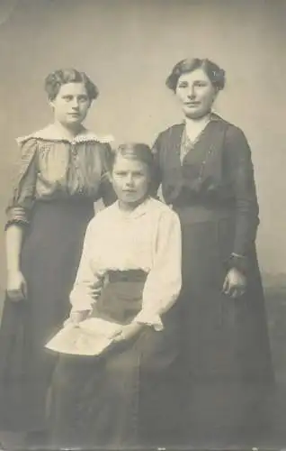 Social History Vintage studio photography anonymous person portrait mother with her girls family picture