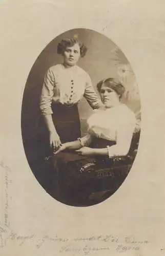 Vintage studio photography atelier anonymous person portrait social history elegant ladies photo