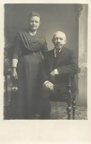 Augsburg Oberhausen C. Terhorst studio photography atelier anonymous person portrait man and woman couple pair