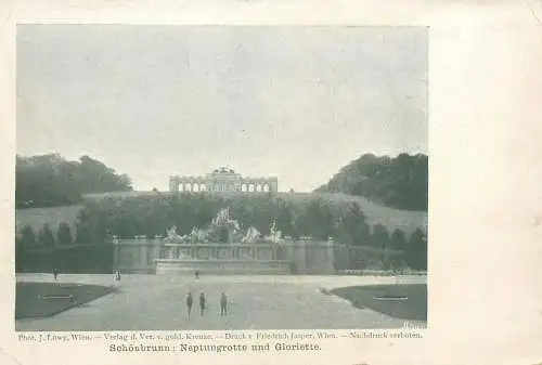 Austria Wien Schonbrunn Neptungrotte und Gloriette