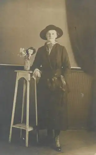 Leopold Schonberger Photograph Nurnberg Vintage studio photography photographers elegant lady anonymous person portrait