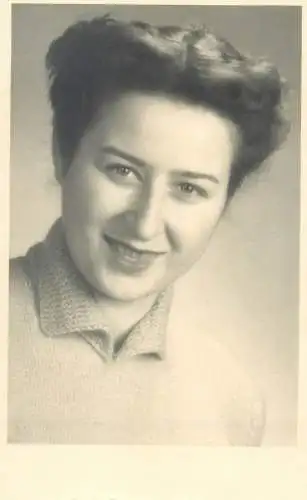 Vintage studio photography atelier smiling woman anonymous person portrait