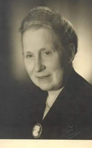 Vintage studio photography atelier photographers anonymous person portrait 1956 picture Foto-Notton Pforzheim