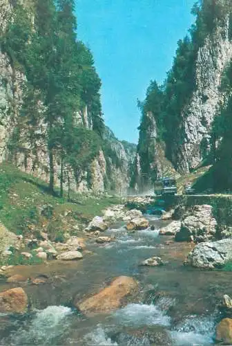 Romania Cheile Dambovicioarei peisaj pitoresc