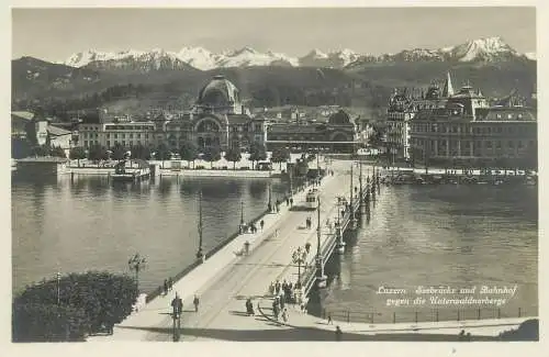 Switzerland Luzern Seebrucke und Bahnhof