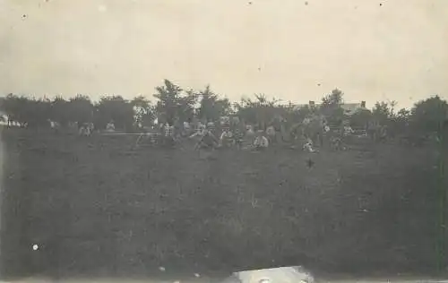 Carte foto militaire ww1 military life company regiment having soup