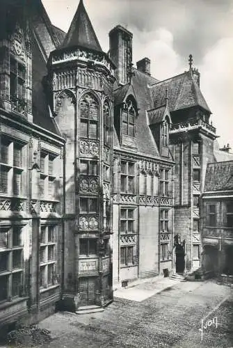 Post card France Bourges Hotel Jacques-Coeur La Cour