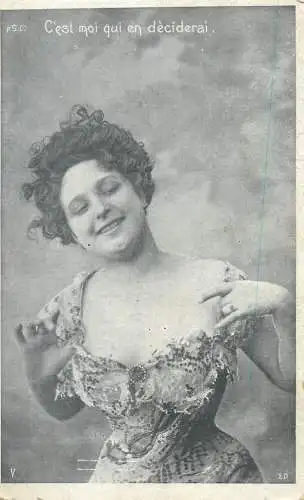 Postcard woman France c'est moi qui en deciderai